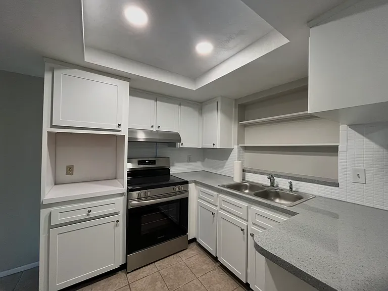 Nice new stove added recently