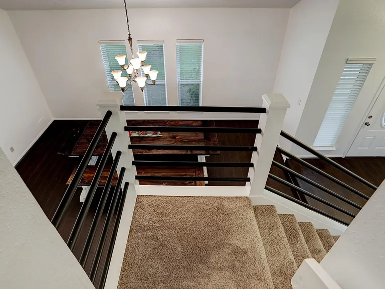 121 Misty Brook Ln — Photo 15