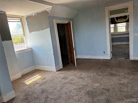5th image of 4354 S Compton Ave