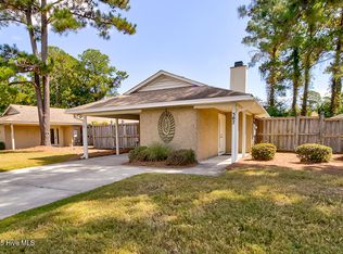 307 Halyard Ct, Wilmington, NC 28405