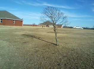530 Blake Dr, Madill, OK 73446