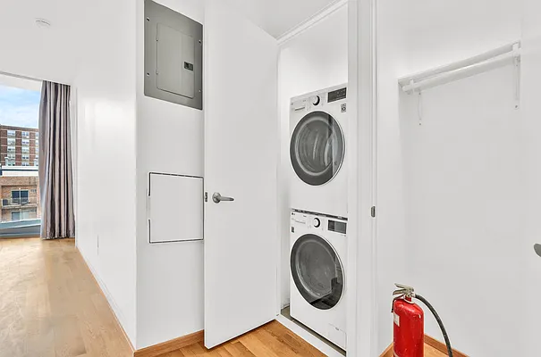 Rented by Amorelli Realty | media 19