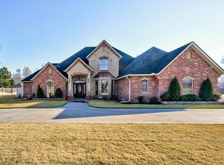 2826 Kelly Rd, Enid, OK 73703