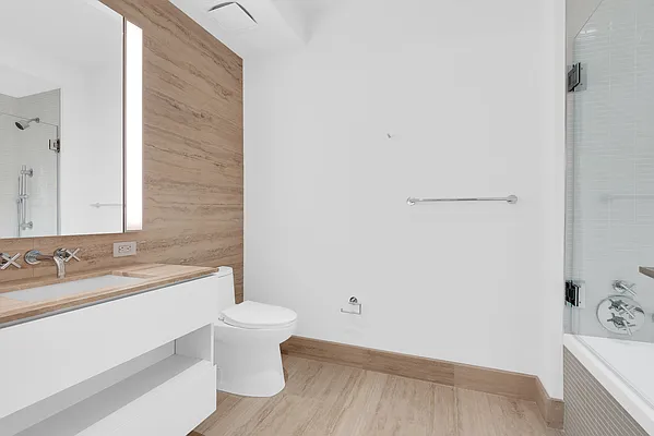 Rented by SERHANT. | media 8