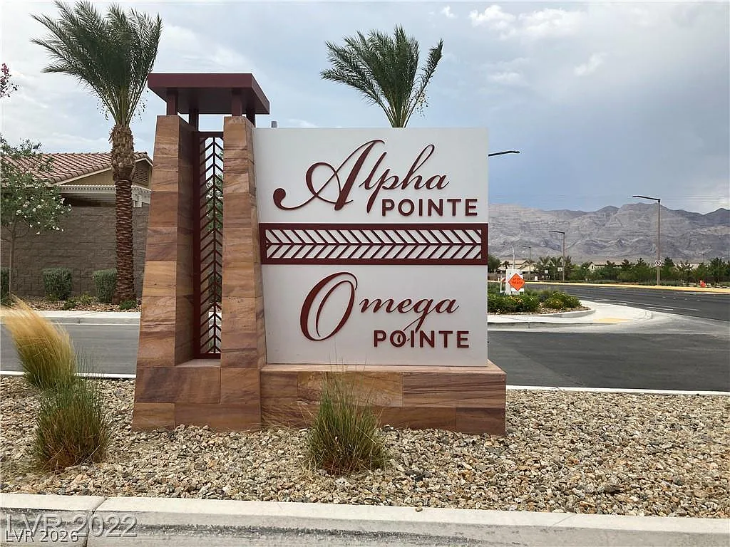 3 bed, 2.0 bath, 1494 sqft, $2,095 — Photo 3