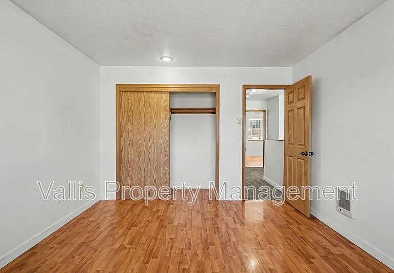5262 Springcrest Dr S — Photo 25