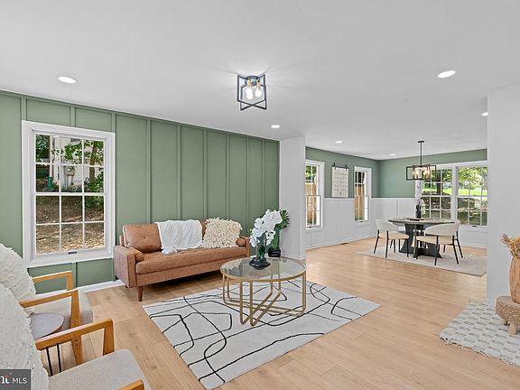 5th image of 1409 Aragona Blvd