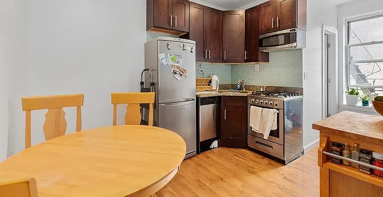 Rented by Dalan Rentals | media 9