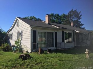 3250 1st Avenue Dr SE, Conover, NC 28613