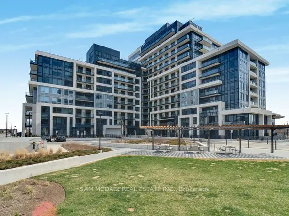 3200 William Coltson Ave #318, Oakville, ON L6H 7W6