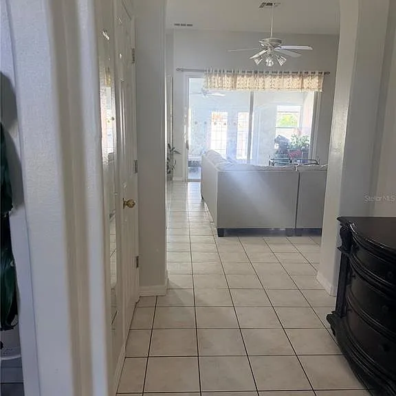 2618 Hawthorne Ln — Photo 10