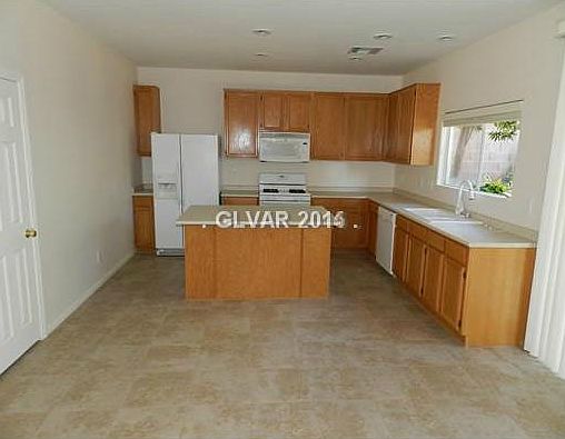 5th image of 576 Playa Linda Pl
