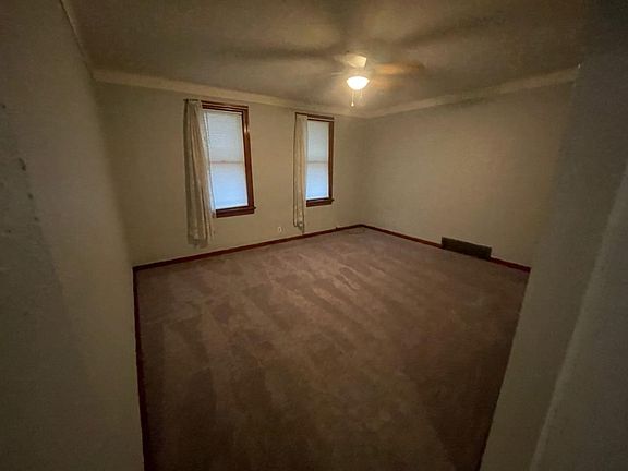 3rd image of 6807 Fleet Ave #Up