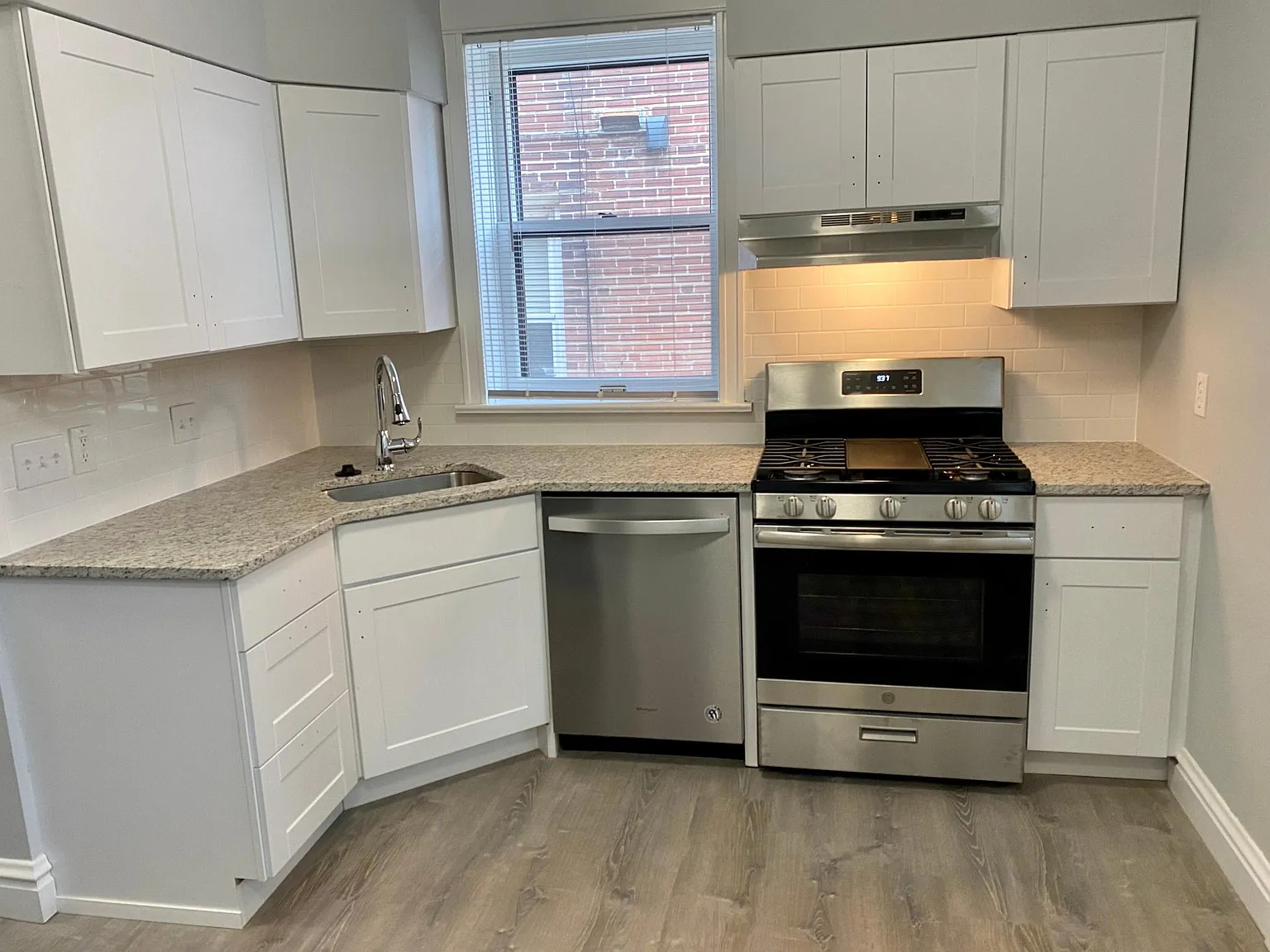 1 bed, $1,095 — Photo 2
