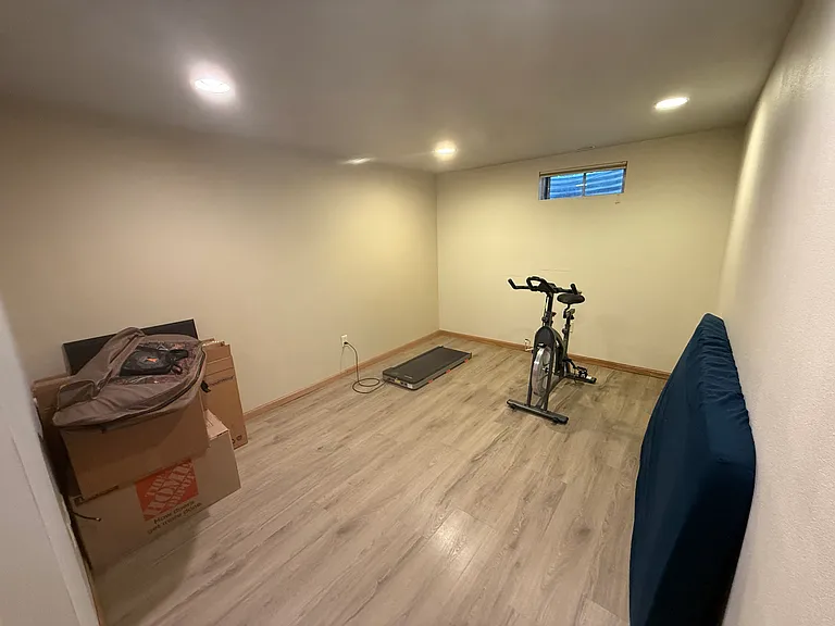 606 Samuel Dr — Photo 16