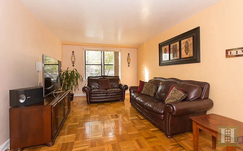 3840 Greystone Ave APT 1G photo 1