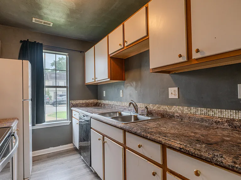 22 Terri Sue Ct — Photo 12
