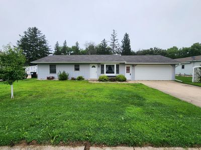217 Lowell St E, Le Roy, MN, 55951