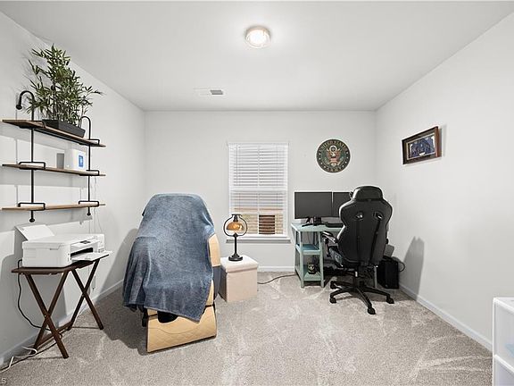 4th image of 3131 Mallory Dr