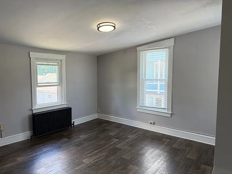 2146 Main St — Photo 23