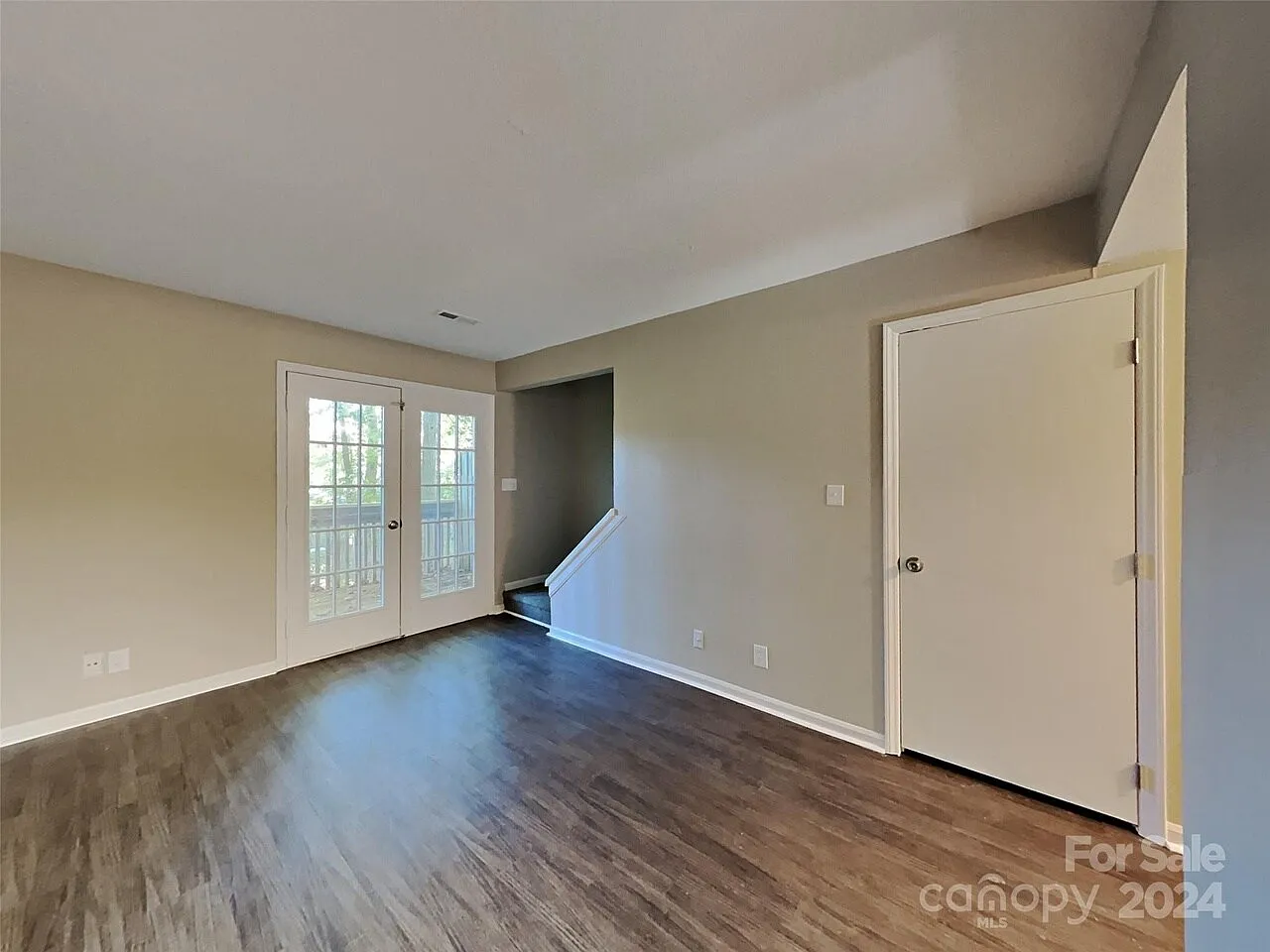 2 bed, 2.5 bath, 1120 sqft, $1,625 — Photo 4