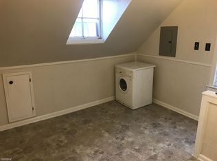 913 E Guthrie Ave, Madison Heights, MI 48071