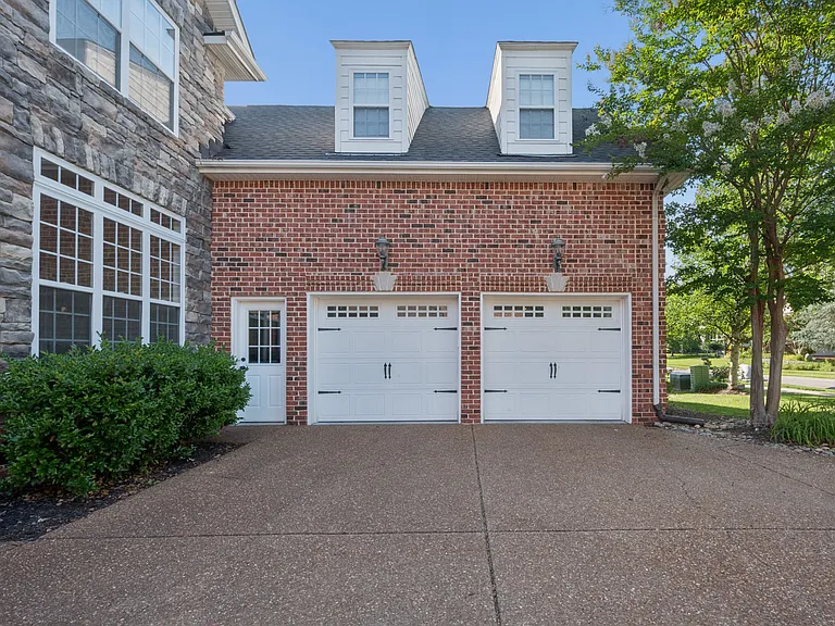 4029 Fremantle Cir — Photo 4