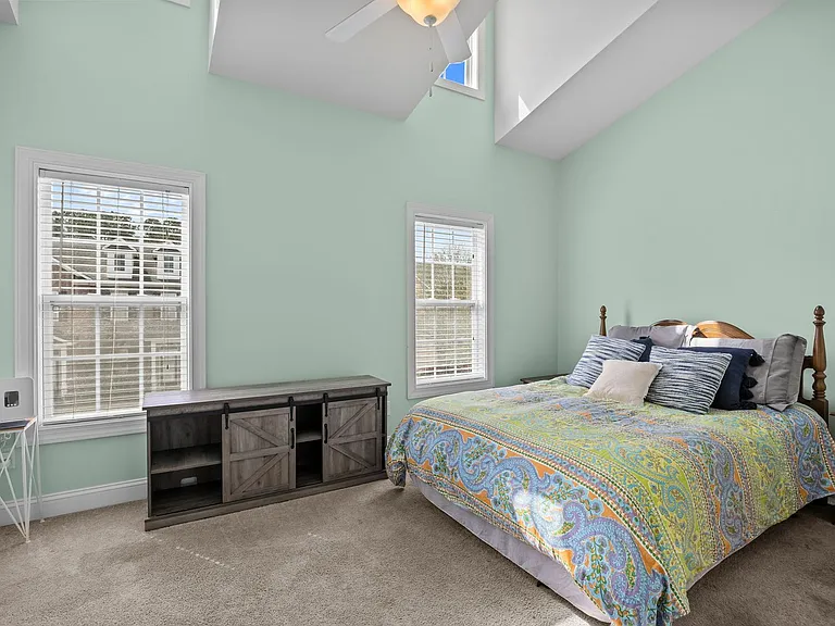 4916 Exton Park Loop — Photo 10
