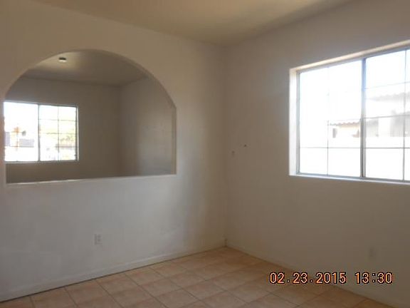 4th image of 223 E Nancy St