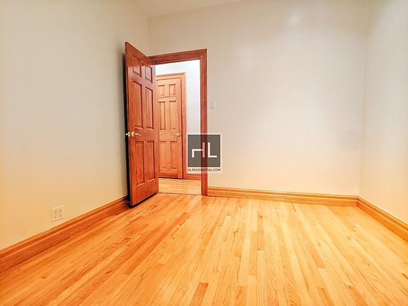 5th image of 8685 15th Ave #1