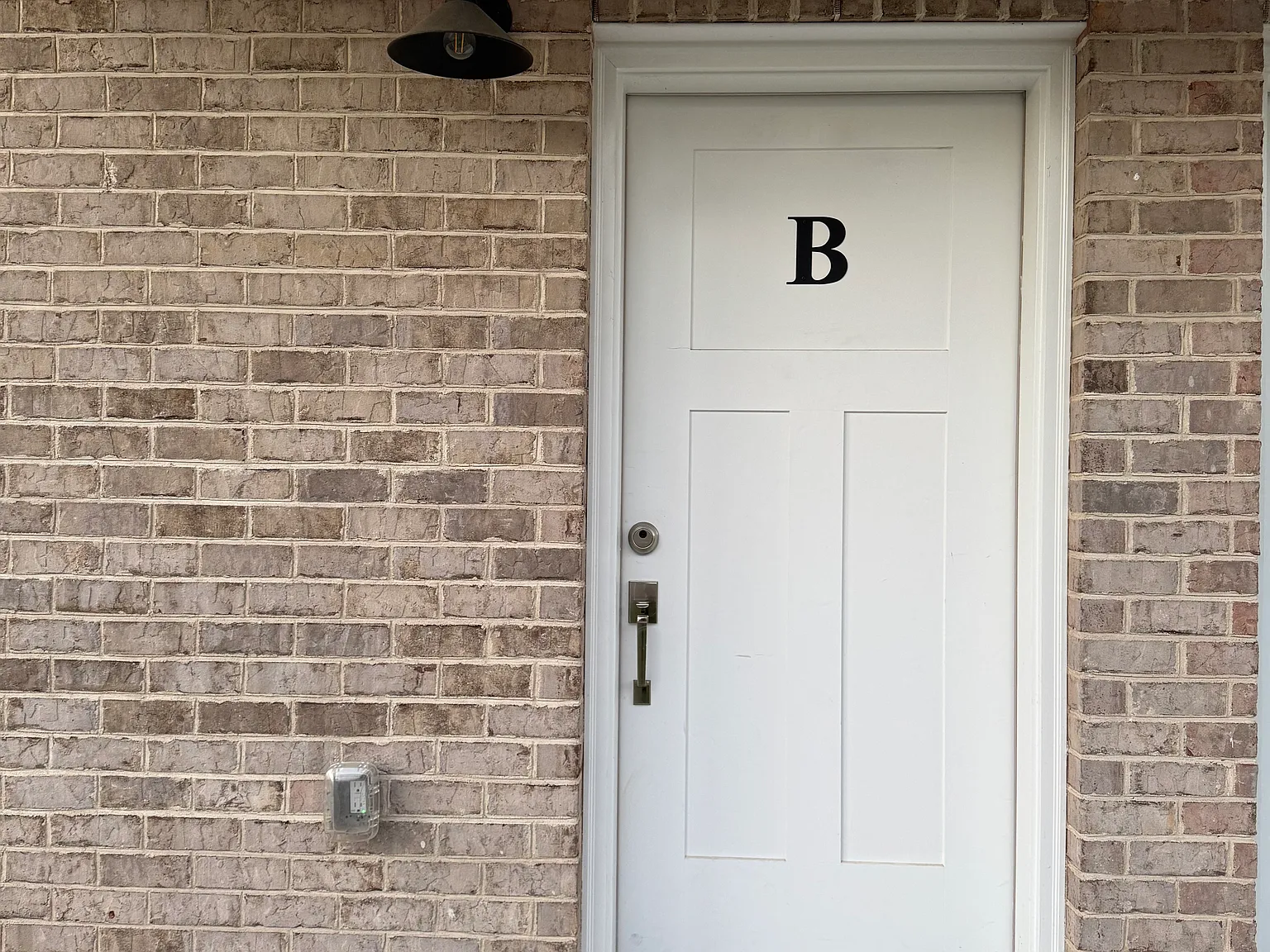 2 bed, 1169 sqft, $1,550 — Photo 2