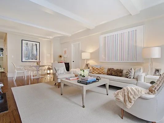 Sold by Sotheby's International Realty | media 14