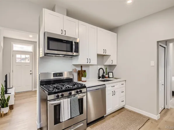 864 Mariposa Street, Denver, CO 80204