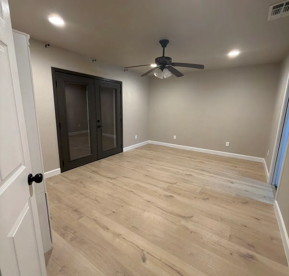 2 bed, 1363 sqft, $1,300 — Photo 1