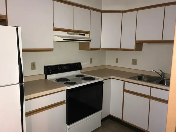 912 6th St S #4, La Crosse, WI 54601