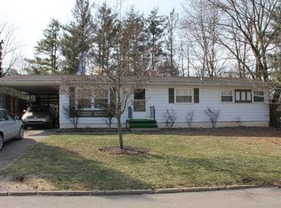 13 Andover Rd, Athens, OH 45701