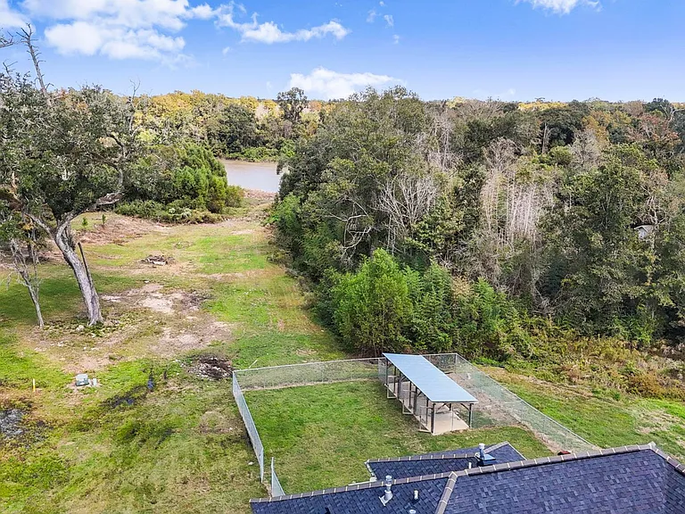 9825 Fawn View Dr — Photo 53