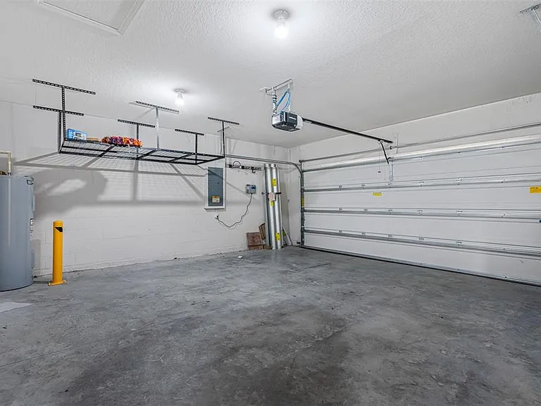 11234 High Noon Trl — Photo 12