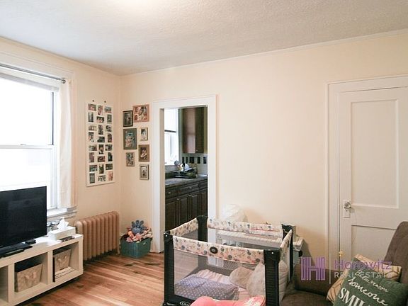 3rd image of 2167 27th St APT D1