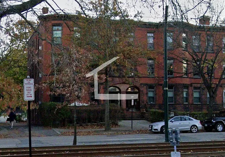 Beacon St — Photo 5
