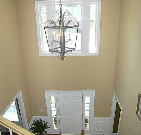 2-story Foyer