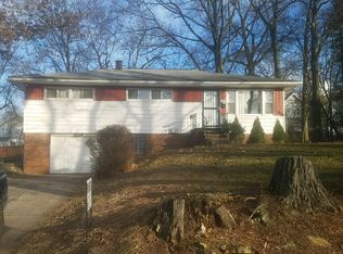 1205 Belleflower Rd, Akron, OH 44307