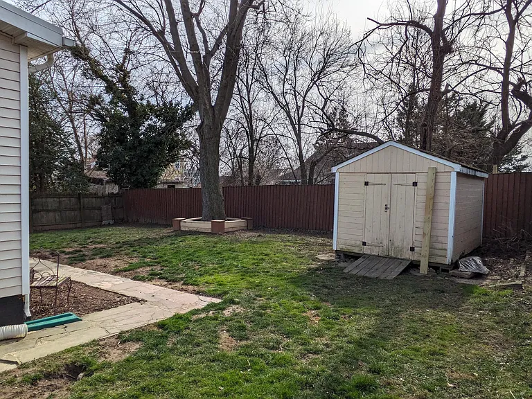 1235 Maple Ave — Photo 17