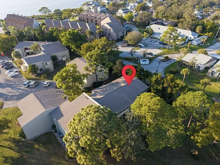 Windrush Bay Dr — Photo 35