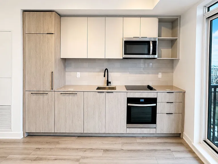 1185 Dupont St #1511 — Photo 1