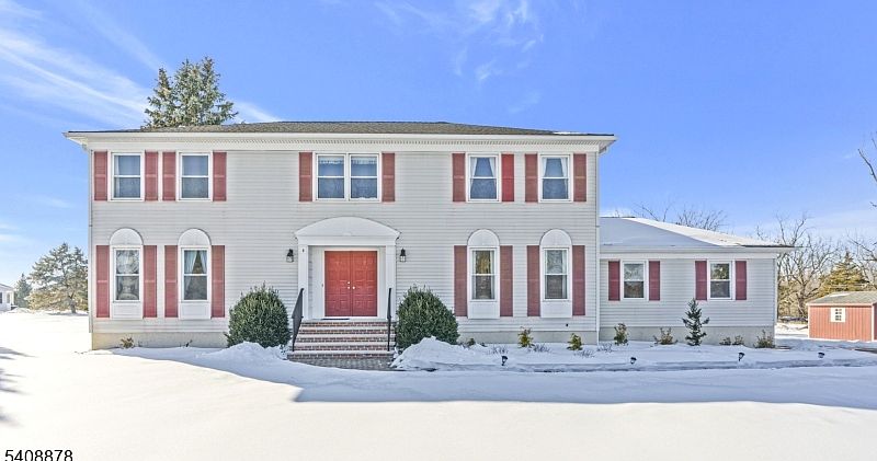 1st image of 4 Shurts Rd