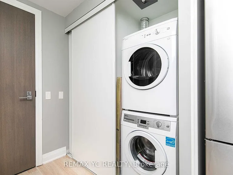 251 Jarvis St #806 — Photo 20