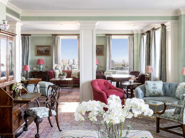 435 East 52nd Street image 5 of 21