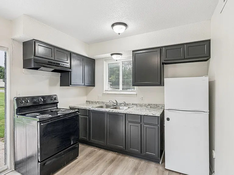 Forest Village Apartments — Photo 6