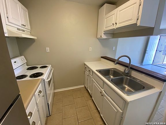 4th image of 7131 Glen Ter APT 4